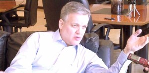 Xavier Serbiá, de CNN Dinero: Los controles de precios y de cambios son nocivos para la economía