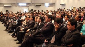 Empresarios del mundo se reúnen en Lima, Perú.