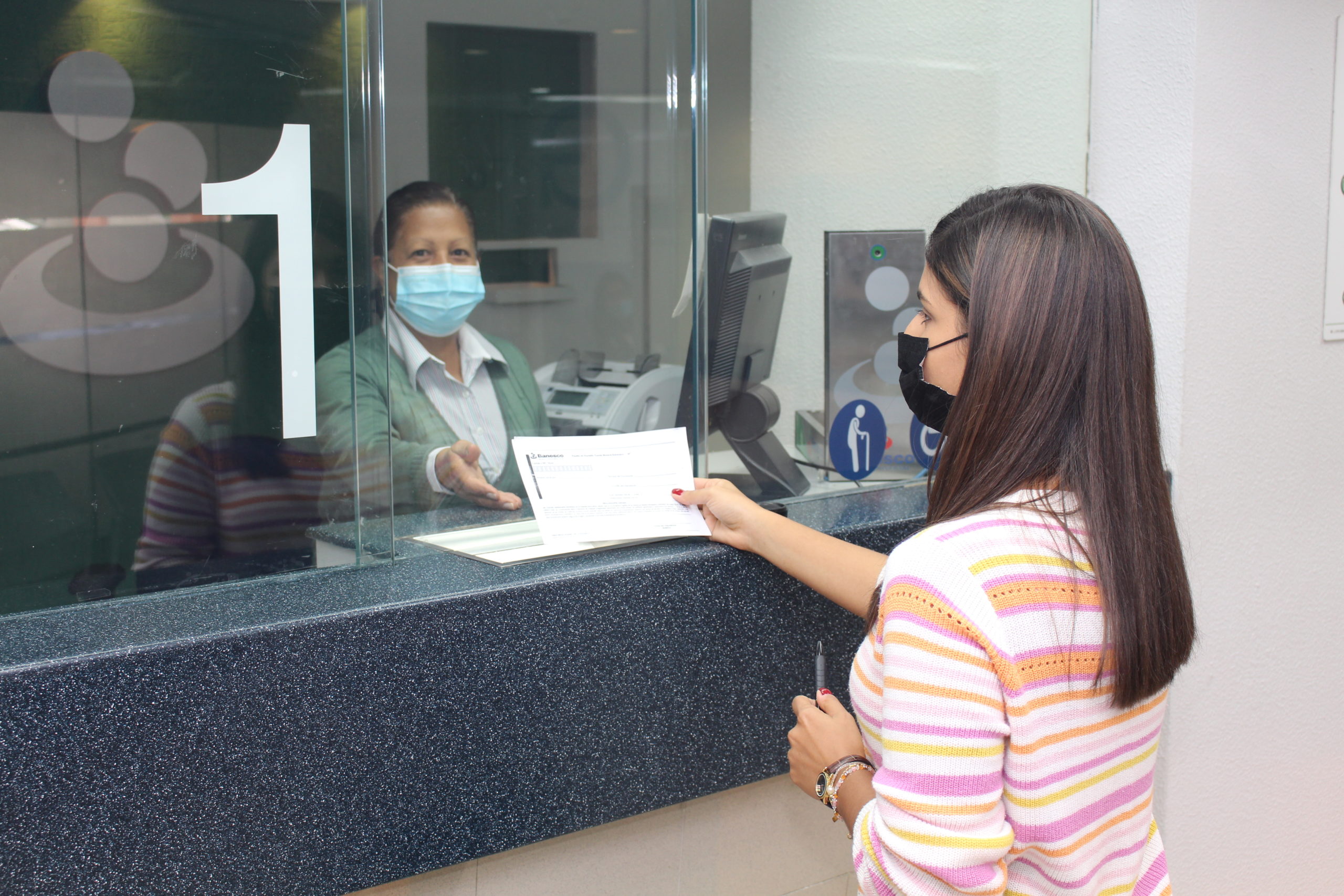 Banesco aumenta a 105 las agencias habilitadas para el manejo de moneda extranjera