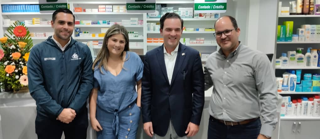 Farmacia  abre sus puertas en Caracas