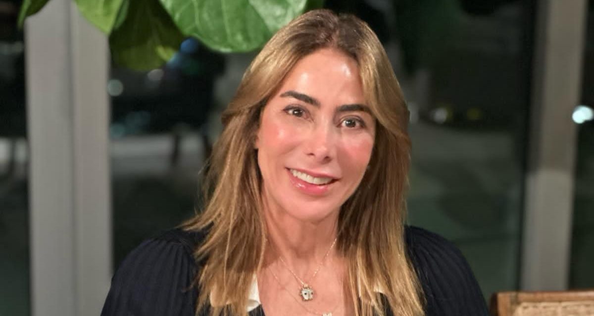 Lorena Godoy presenta el libro “The Nine” Los Nueve Códigos de Luz