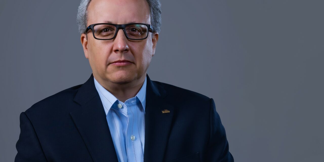 PIZZOLANTE y ARAL Comunicaciones firman alianza para potenciar el mercado peruano