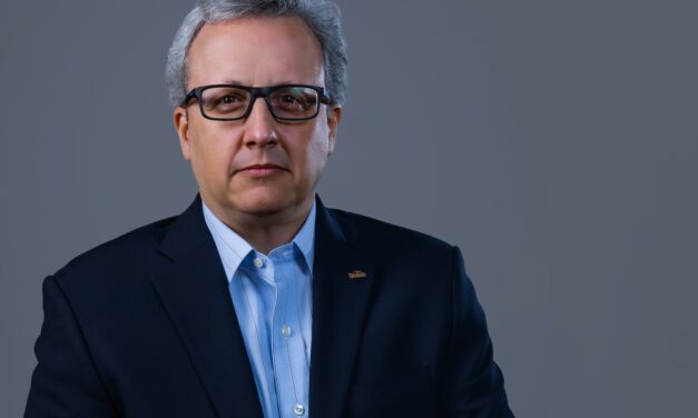PIZZOLANTE y ARAL Comunicaciones firman alianza para potenciar el mercado peruano