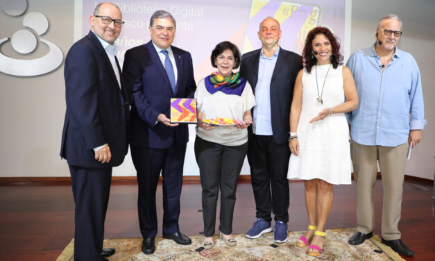Banesco publicó el libro 70 años de artículos de opinión en Venezuela