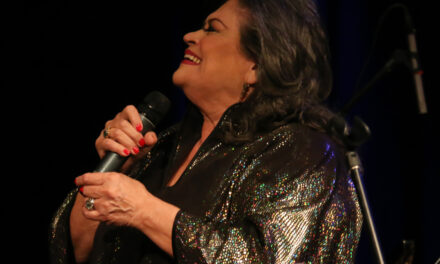 Soledad Bravo canta “A su manera” en Valencia