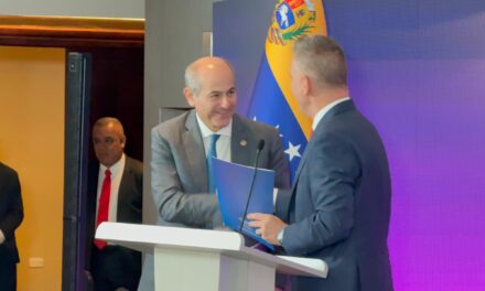 Bancamiga apoya a la empresa privada con firma de convenio