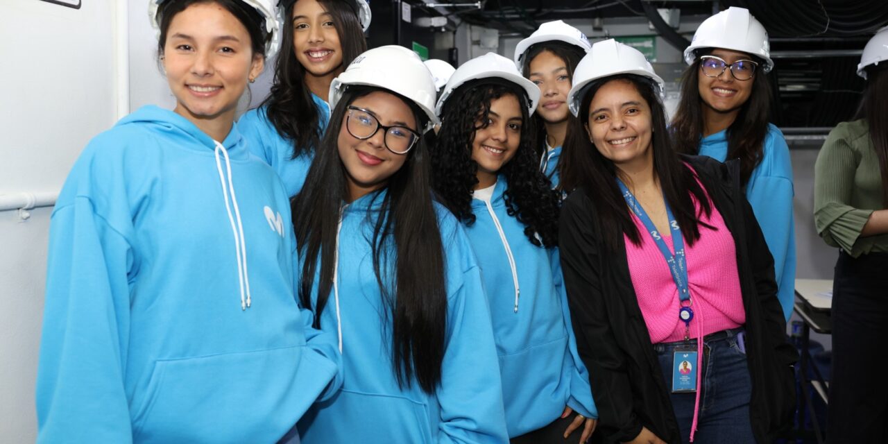 Movistar recibe en su sede principal a las ganadoras del programa Technovation Girls Venezuela
